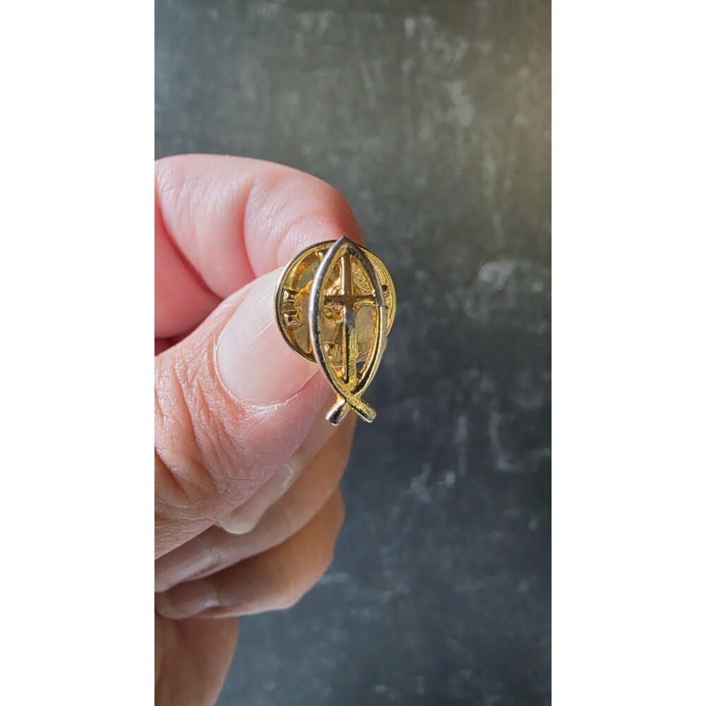 Ichthys Gold Tone Metal Pin Vintage READ Description
